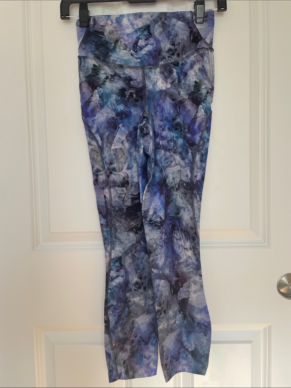 Like new Lululemon Capri Leggings
